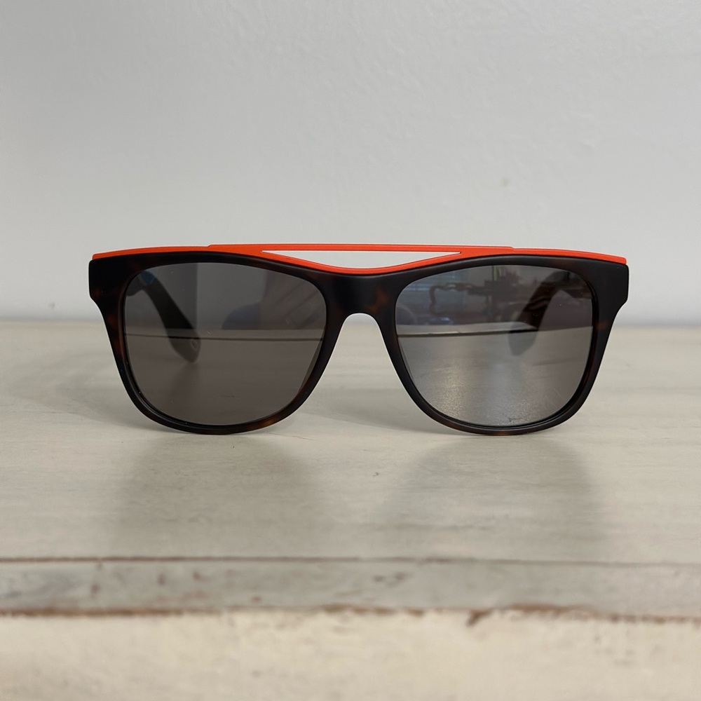 Marc Jacobs Stylish Tortoise and Orange Sunglasses